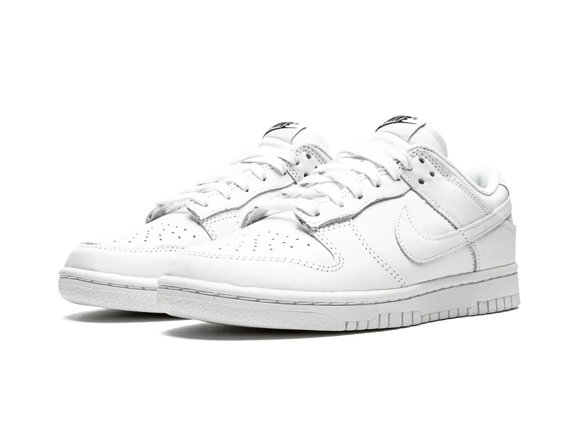 Nike Dunk Low "Triple White"