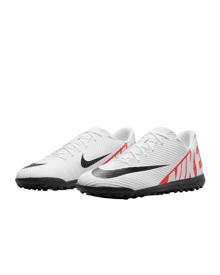 Nike men's soccer shoe Vapor 15 Club TF DJ5968-600 crimson-white-black